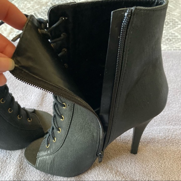 C Label Belize Black Women’s Ankle Peep Toe Booties size 8.5 - Picture 3 of 7